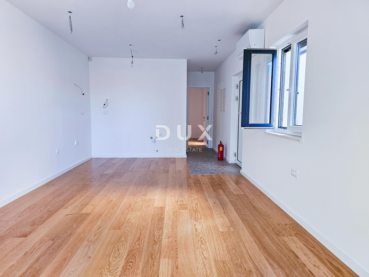 MALI LOŠINJ, CENTER - PRILOŽNOST - Stanovanje v pritličju z vrtom in parkiriščem