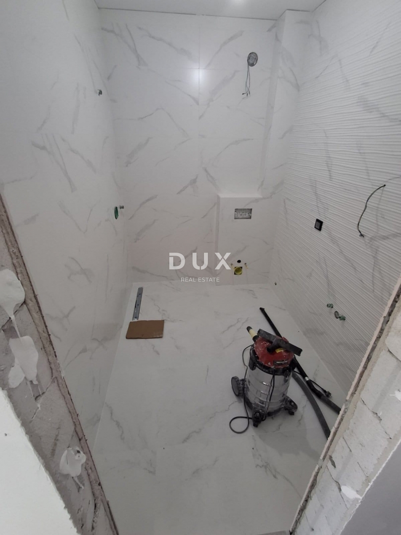 OTOK PAG, PAG - ekskluzivno PENTHOUSE v NOVOGRADNJI + terasa s pogledom na morje! PRILOŽNOST!