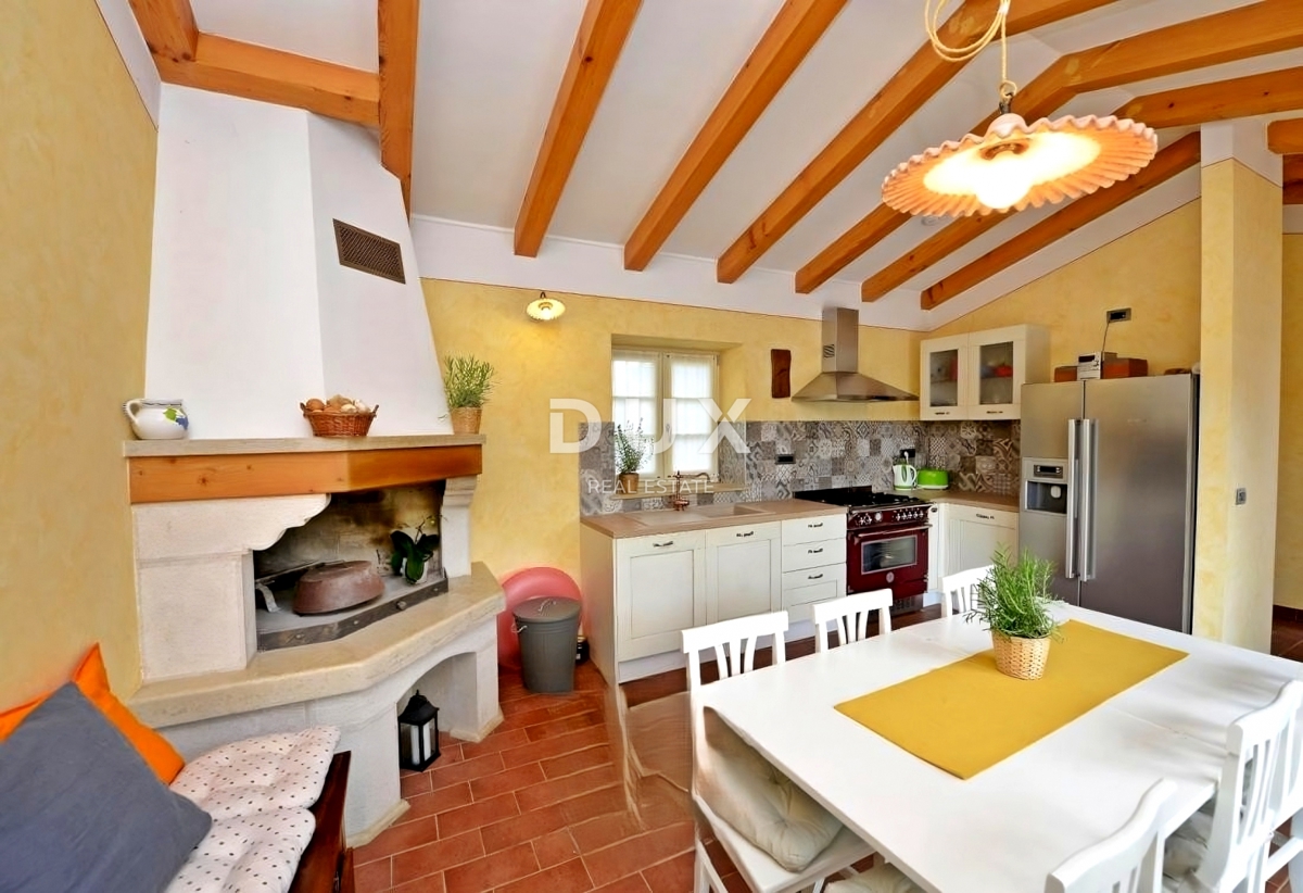 ISTRA, POREČ - Rustikalna hiša z bazenom