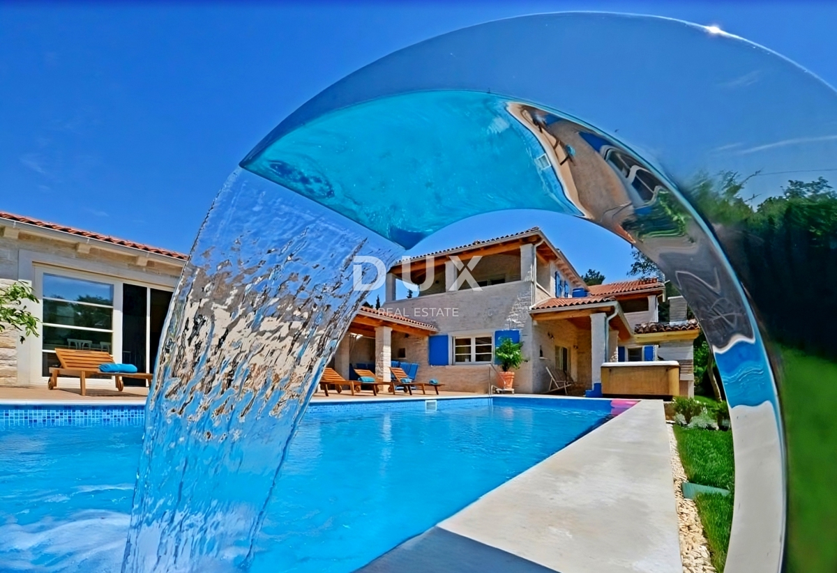 ISTRA, POREČ - Rustikalna hiša z bazenom