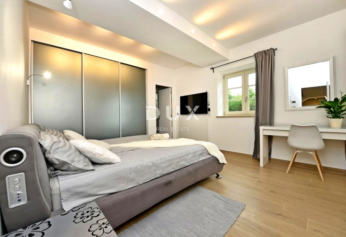 ISTRA, POREČ - Rustikalna hiša z bazenom