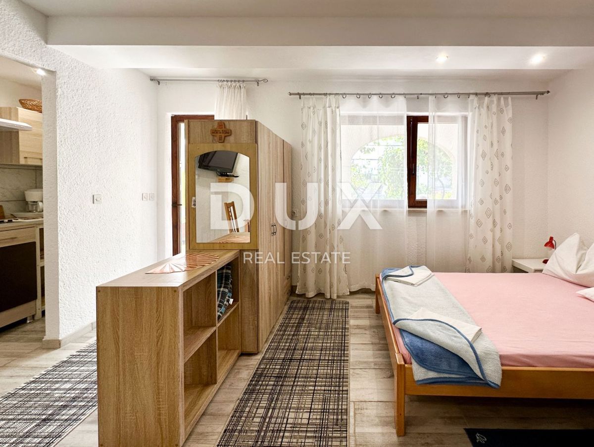 CRIKVENICA, DRAMALJ - Dva apartmaja 100 metrov od morja