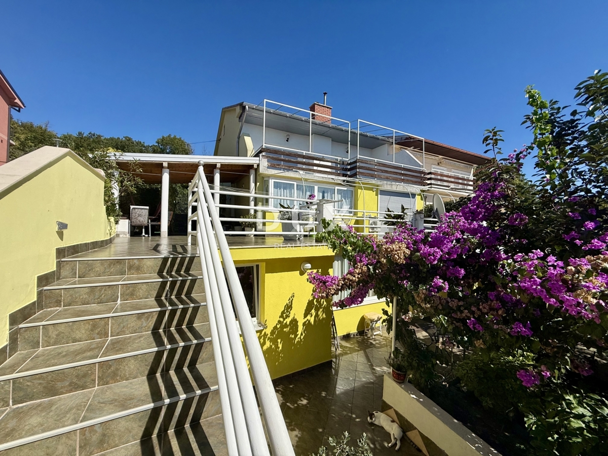 Dramalj, Crikvenica, 100m2