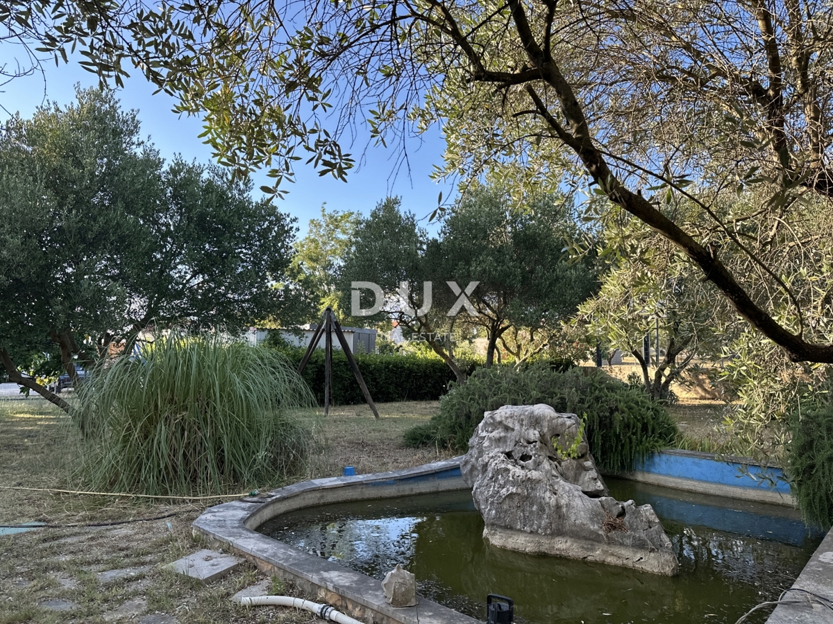ZADAR, MURVICA – Zemljišče zgrajeno na odlični lokaciji!
