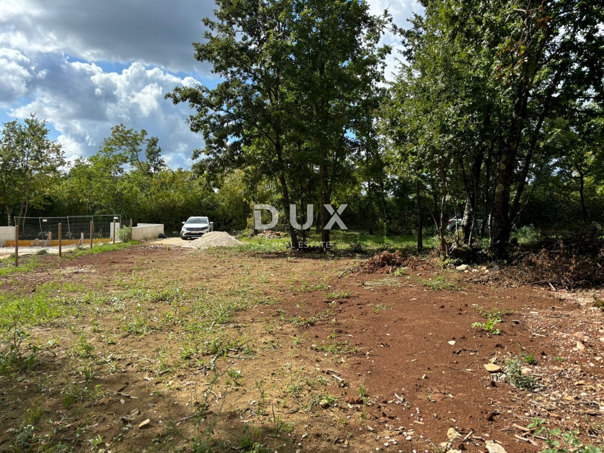 ISTRA, GRAČIŠĆE (okolica) - Čudovita enonadstropna hiša v zelenju!