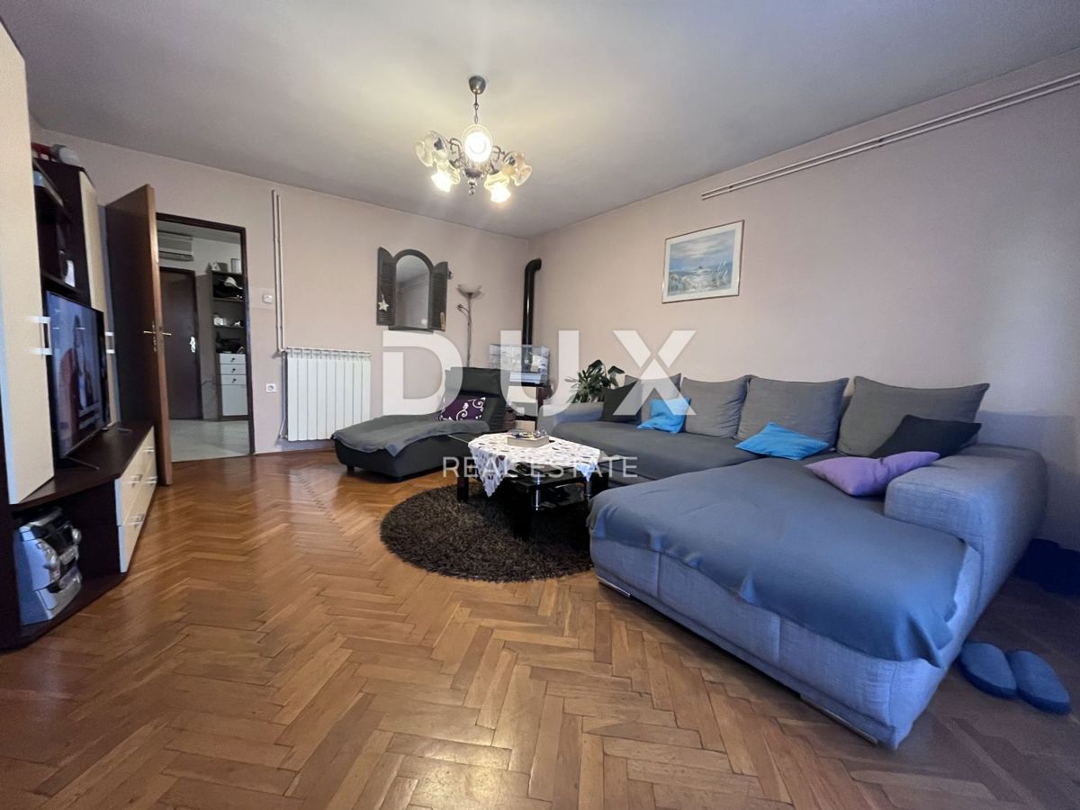 RIJEKA, SRDOČI, CENTER - samostojna hiša s 3 stanovanji + pomožni objekt + vrt! PRILOŽNOST! NUJNO!