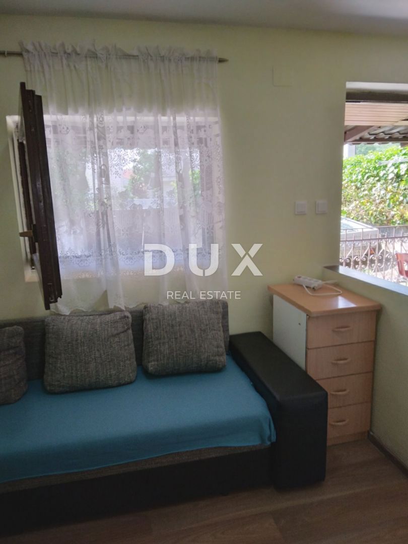 RIJEKA, SRDOČI, CENTER - samostojna hiša s 3 stanovanji + pomožni objekt + vrt! PRILOŽNOST! NUJNO!