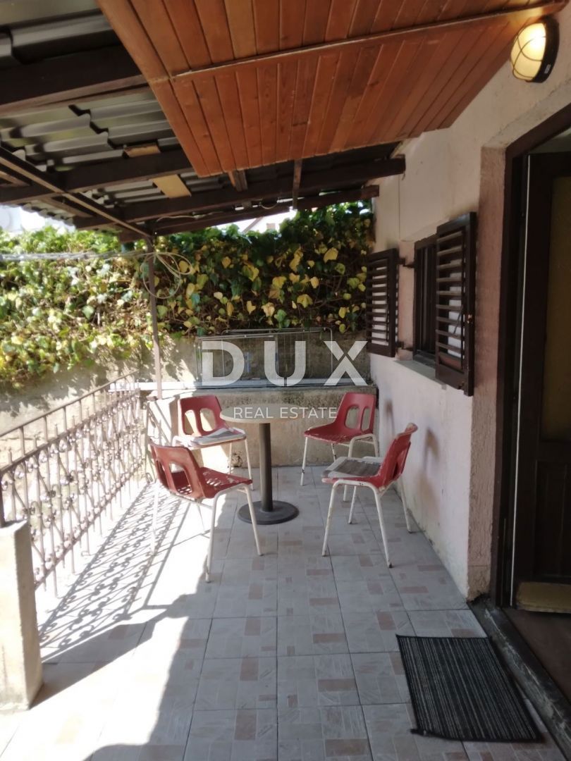 RIJEKA, SRDOČI, CENTER - samostojna hiša s 3 stanovanji + pomožni objekt + vrt! PRILOŽNOST! NUJNO!