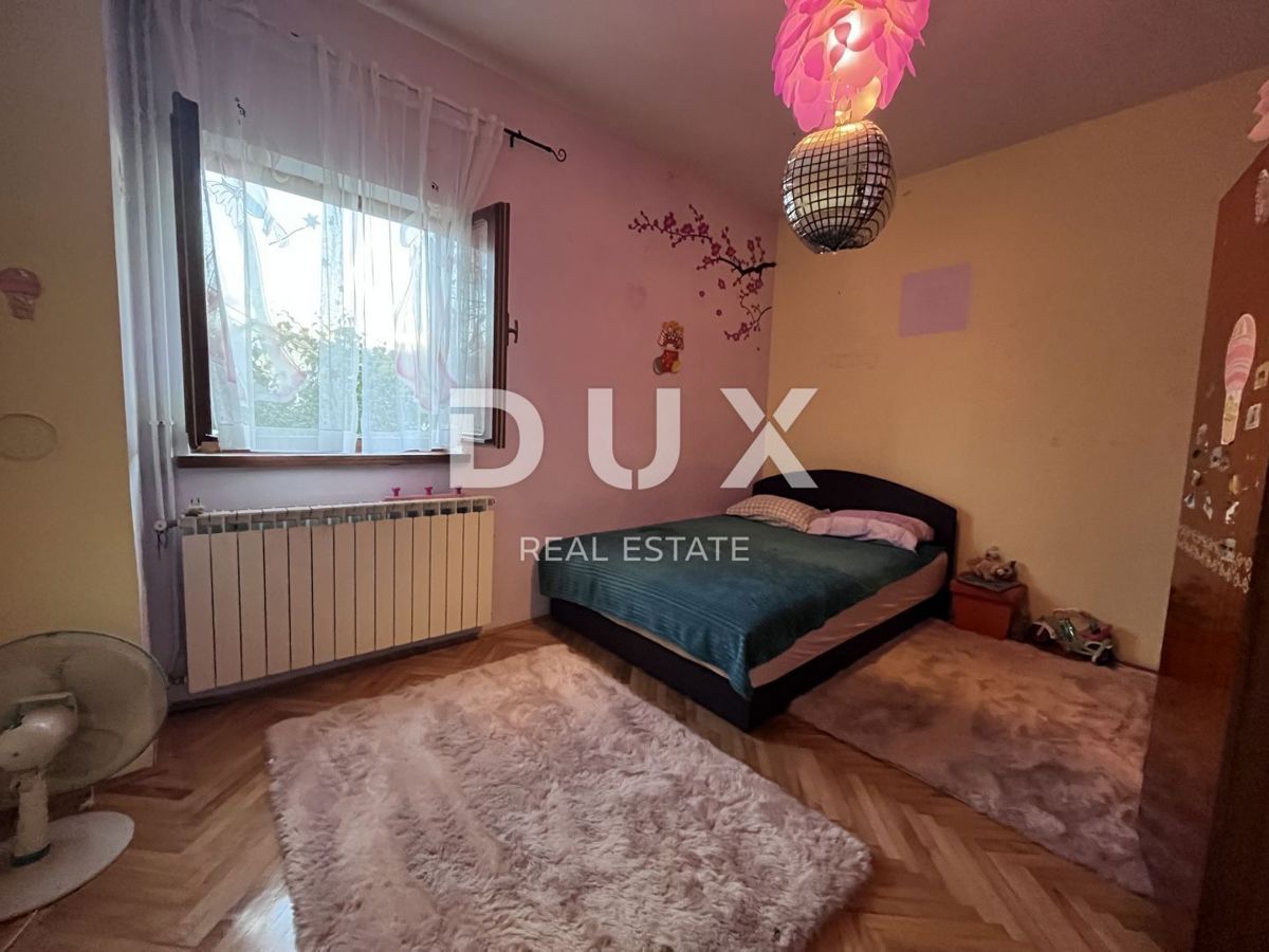 RIJEKA, SRDOČI, CENTER - samostojna hiša s 3 stanovanji + pomožni objekt + vrt! PRILOŽNOST! NUJNO!