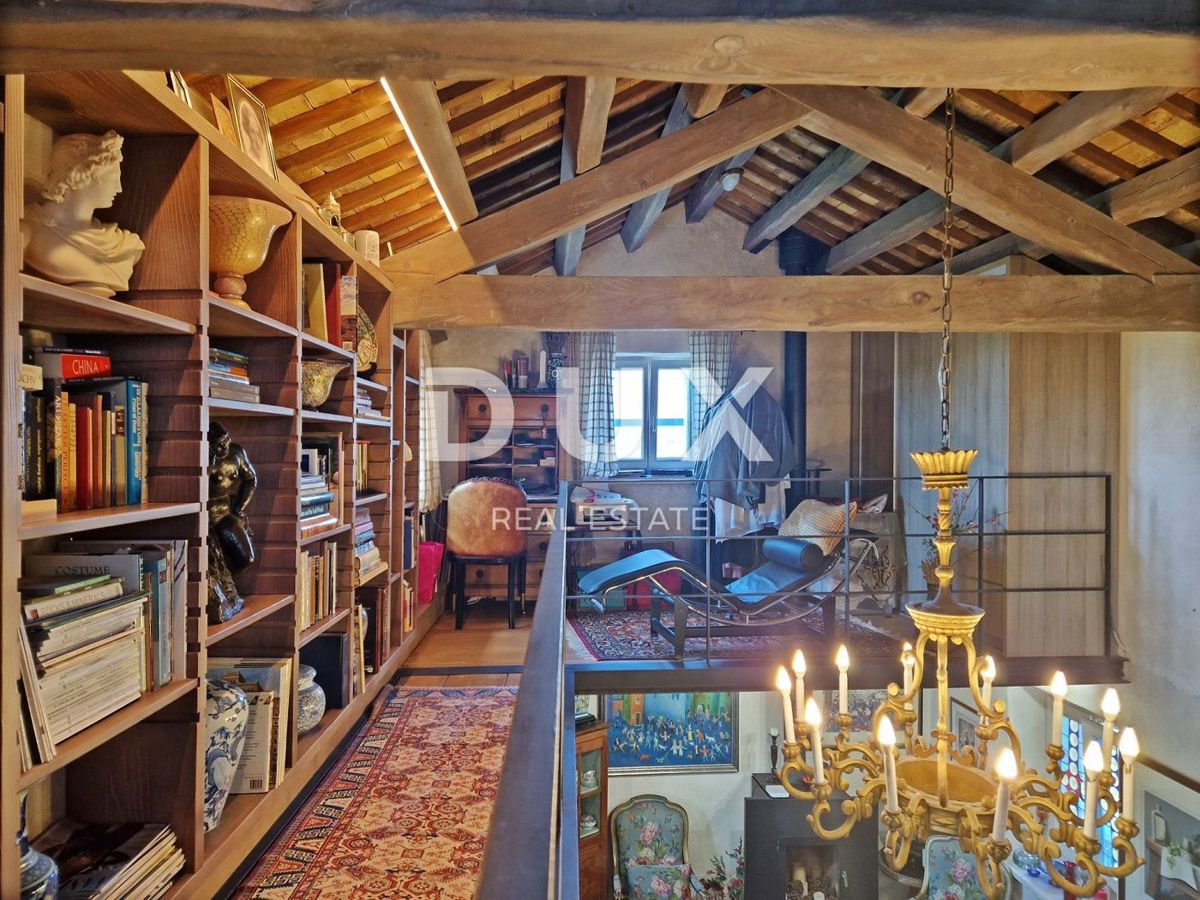 ISTRA, BUJE - Kamnita hiša s čudovitim razgledom