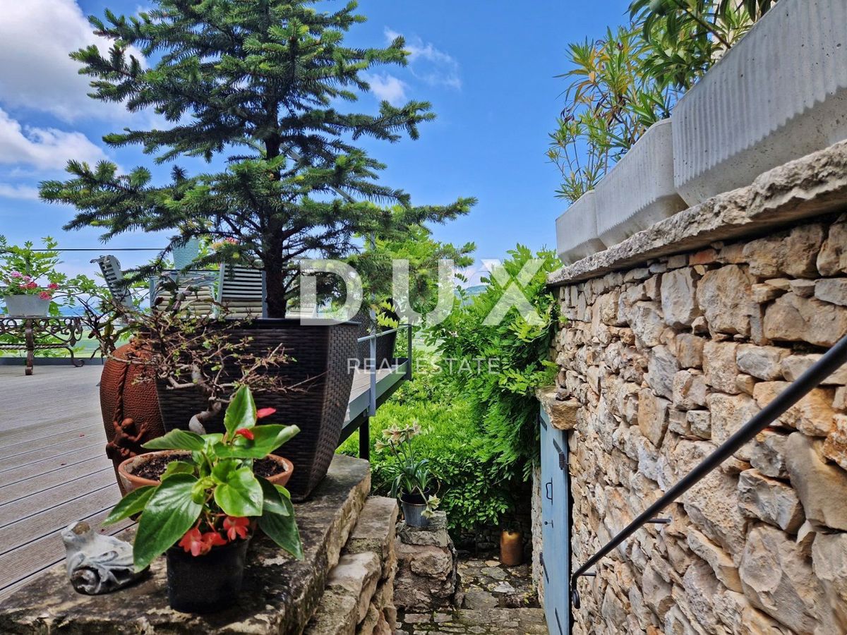 ISTRA, BUJE - Kamnita hiša s čudovitim razgledom