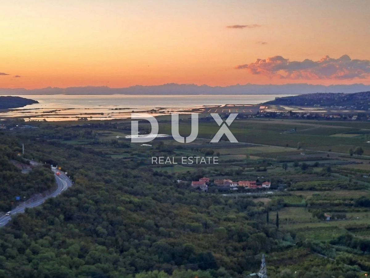 ISTRA, BUJE - Kamnita hiša s čudovitim razgledom