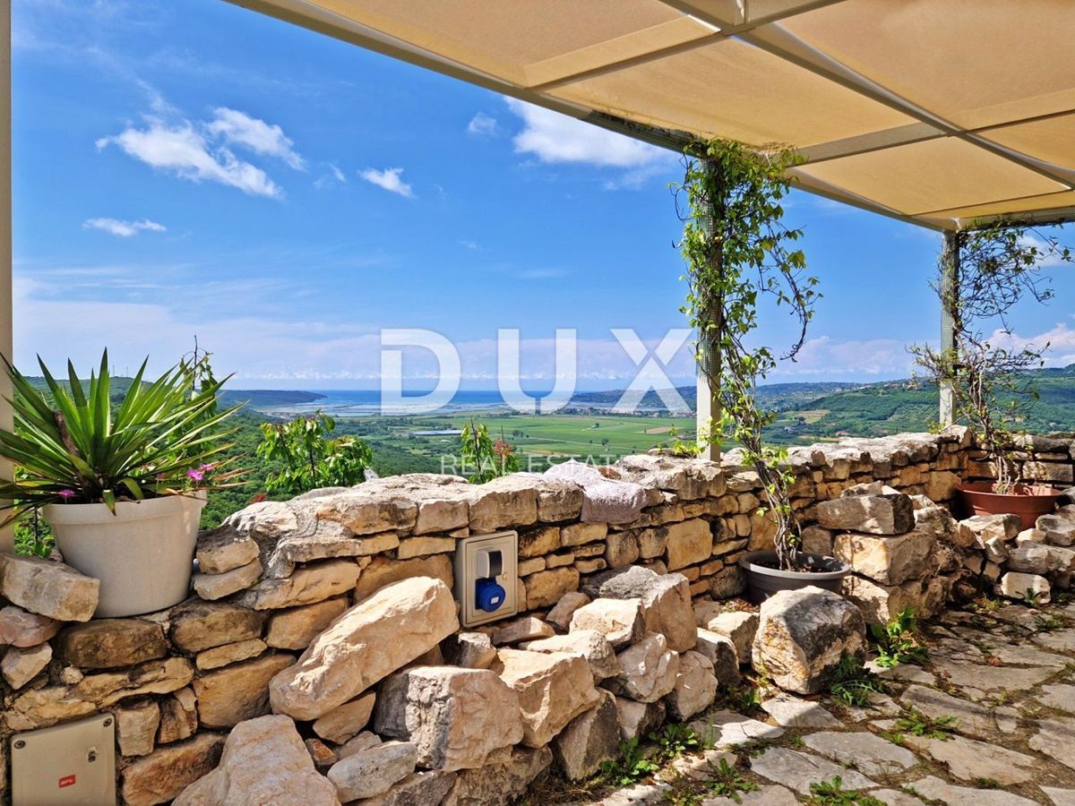 ISTRA, BUJE - Kamnita hiša s čudovitim razgledom