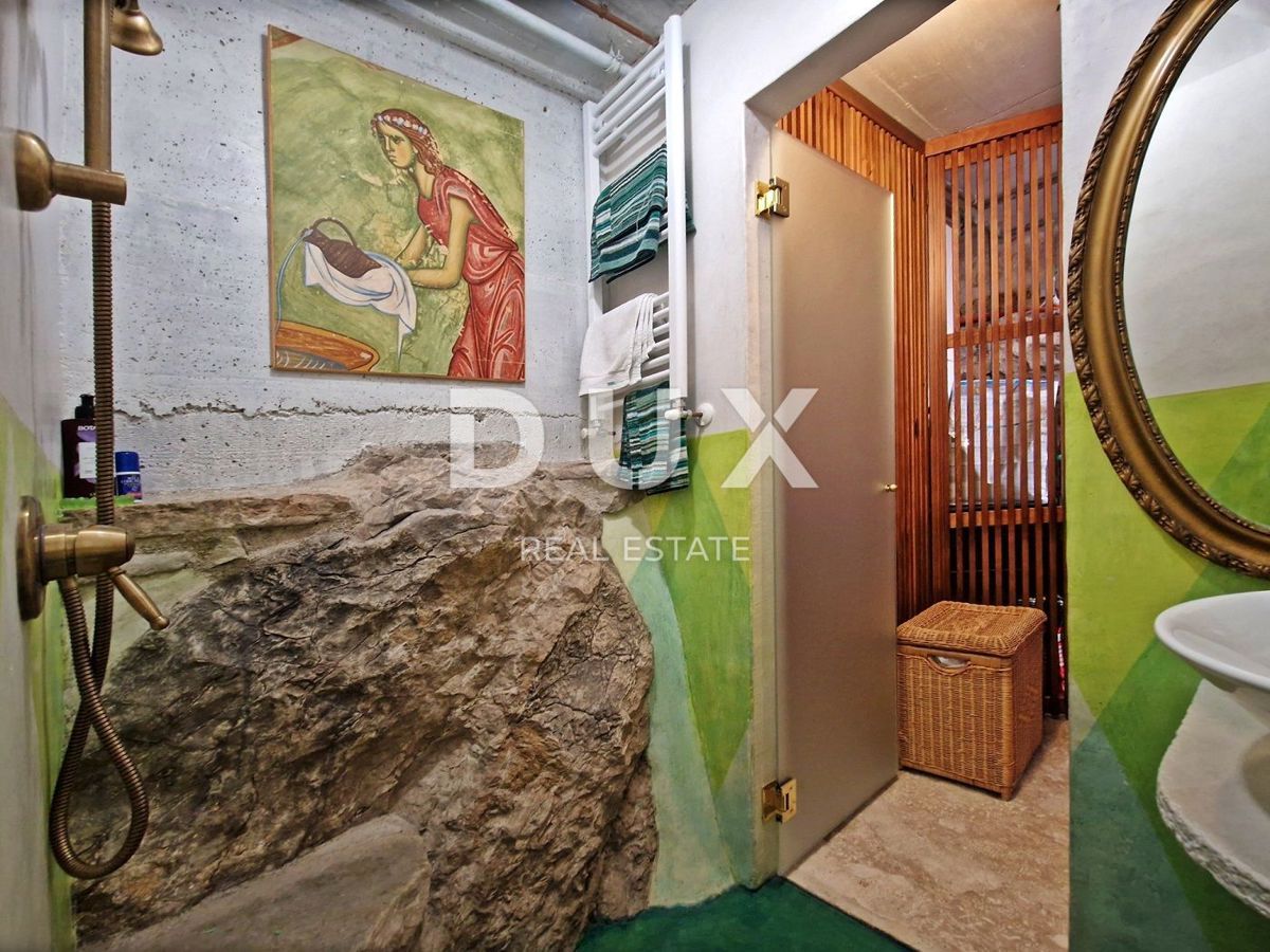 ISTRA, BUJE - Kamnita hiša s čudovitim razgledom