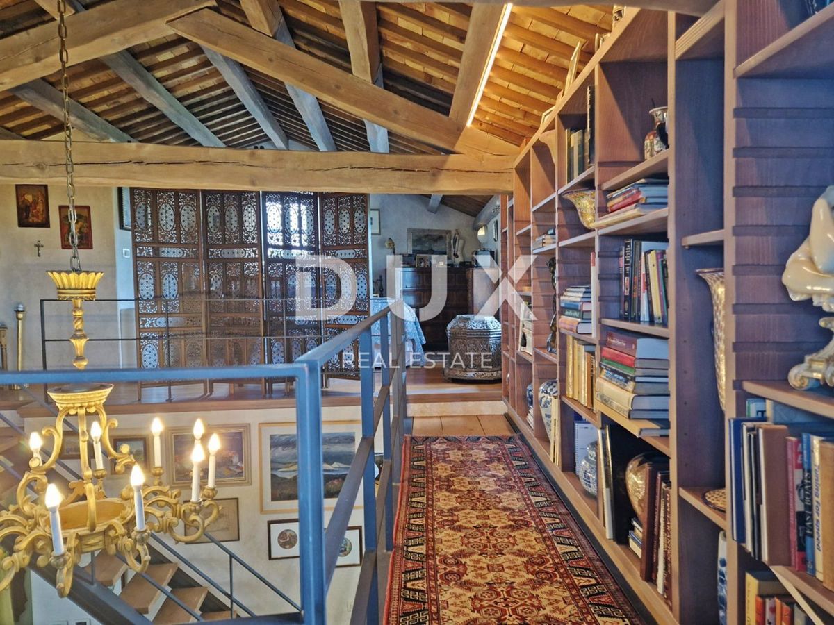 ISTRA, BUJE - Kamnita hiša s čudovitim razgledom