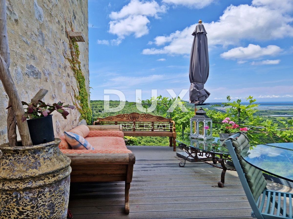 ISTRA, BUJE - Kamnita hiša s čudovitim razgledom