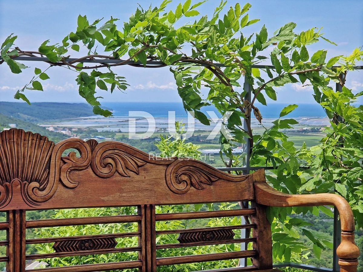 ISTRA, BUJE - Kamnita hiša s čudovitim razgledom