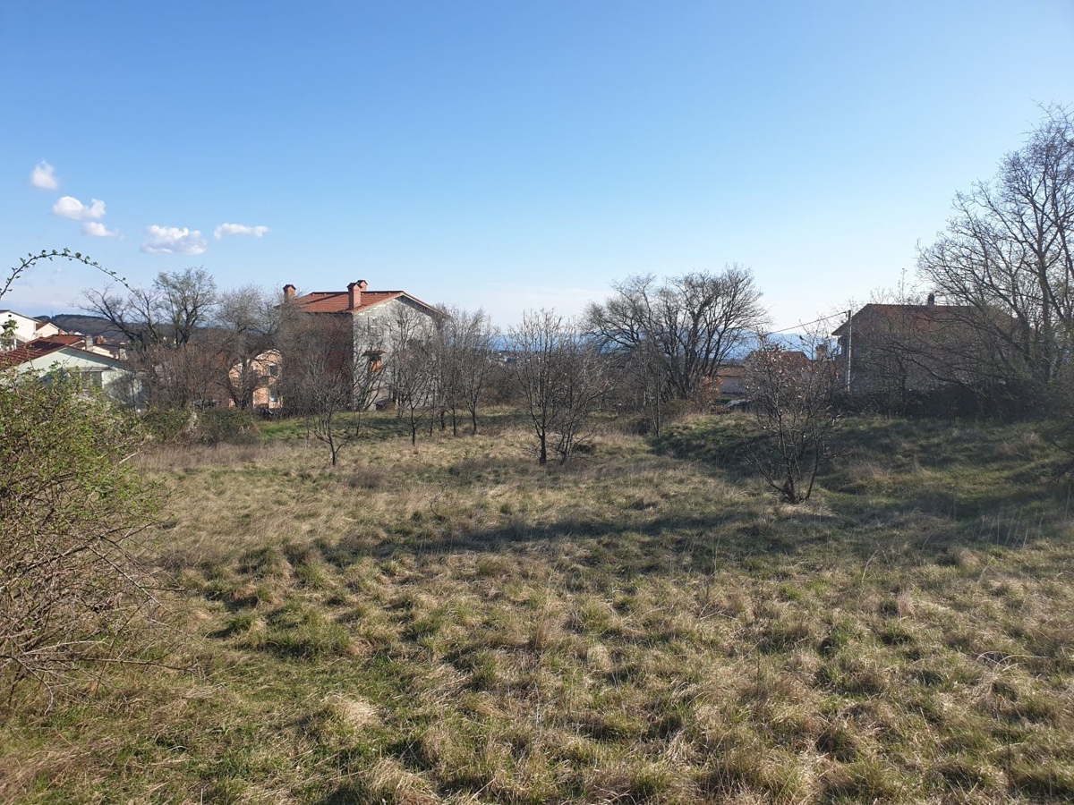 VIŠKOVO MARČELJI - gradbeno zemljišče 4701m2 s pogledom na morje za gradnjo stanovanj/družinske hiše 