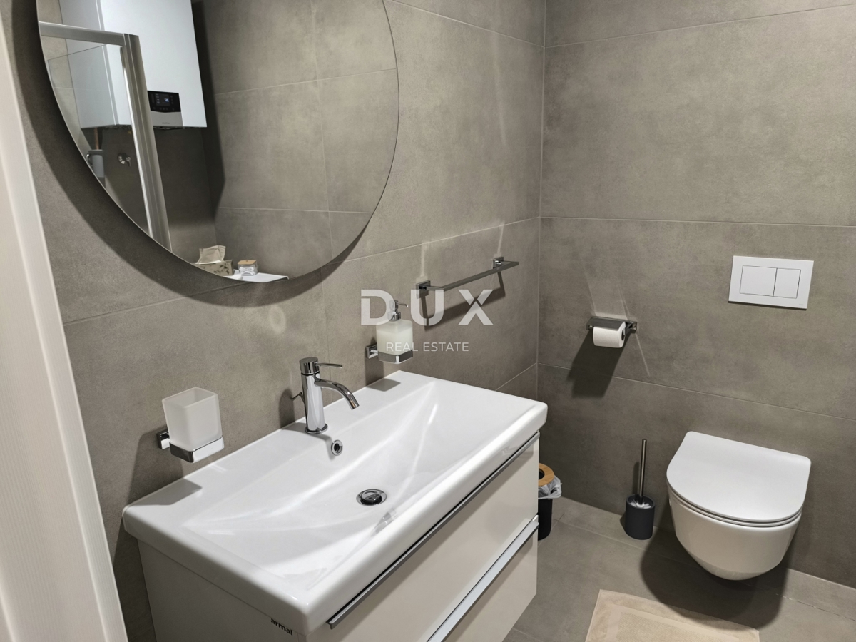 ISTRA, PULA - Luksuzno stanovanje z garažnim prostorom v centru mesta