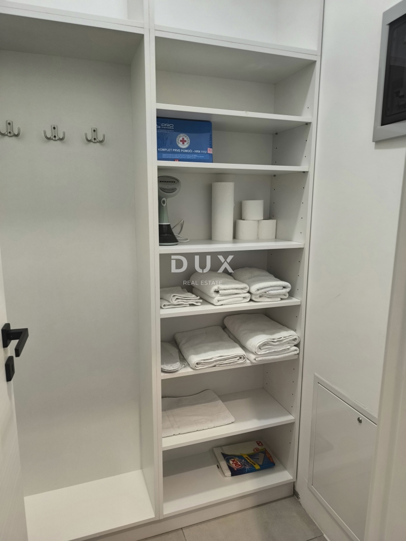 ISTRA, PULA - Luksuzno stanovanje z garažnim prostorom v centru mesta