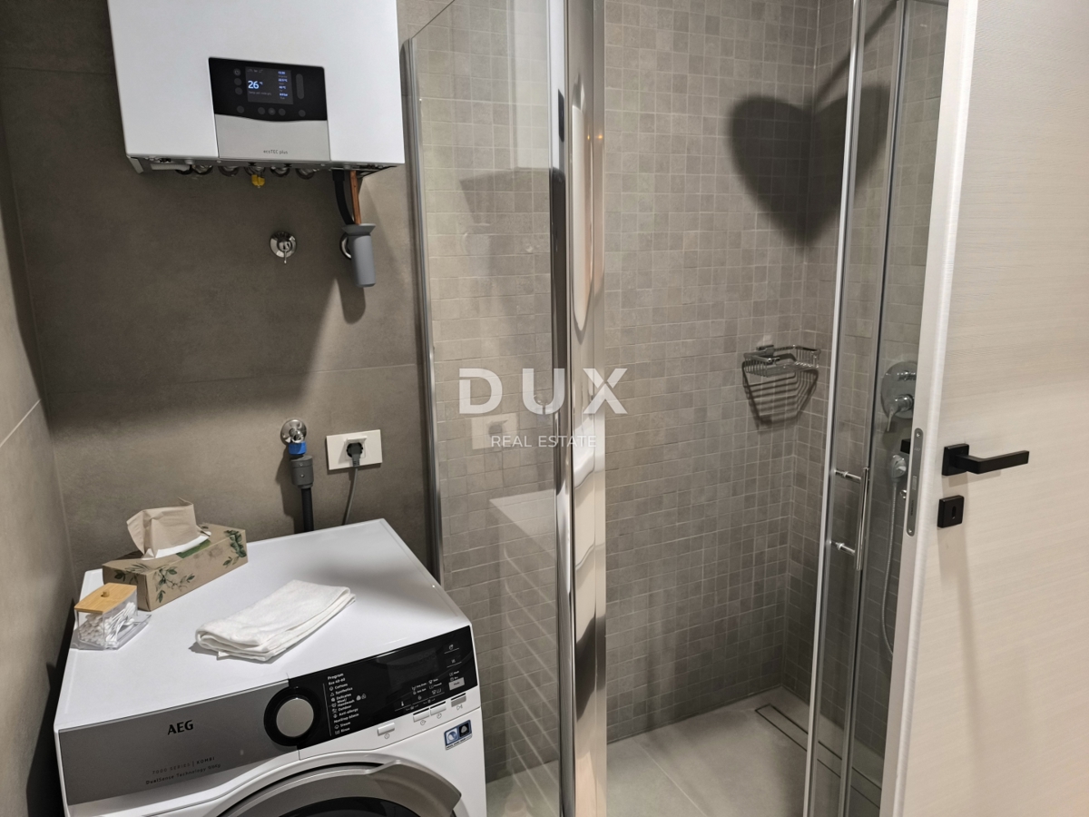 ISTRA, PULA - Luksuzno stanovanje z garažnim prostorom v centru mesta