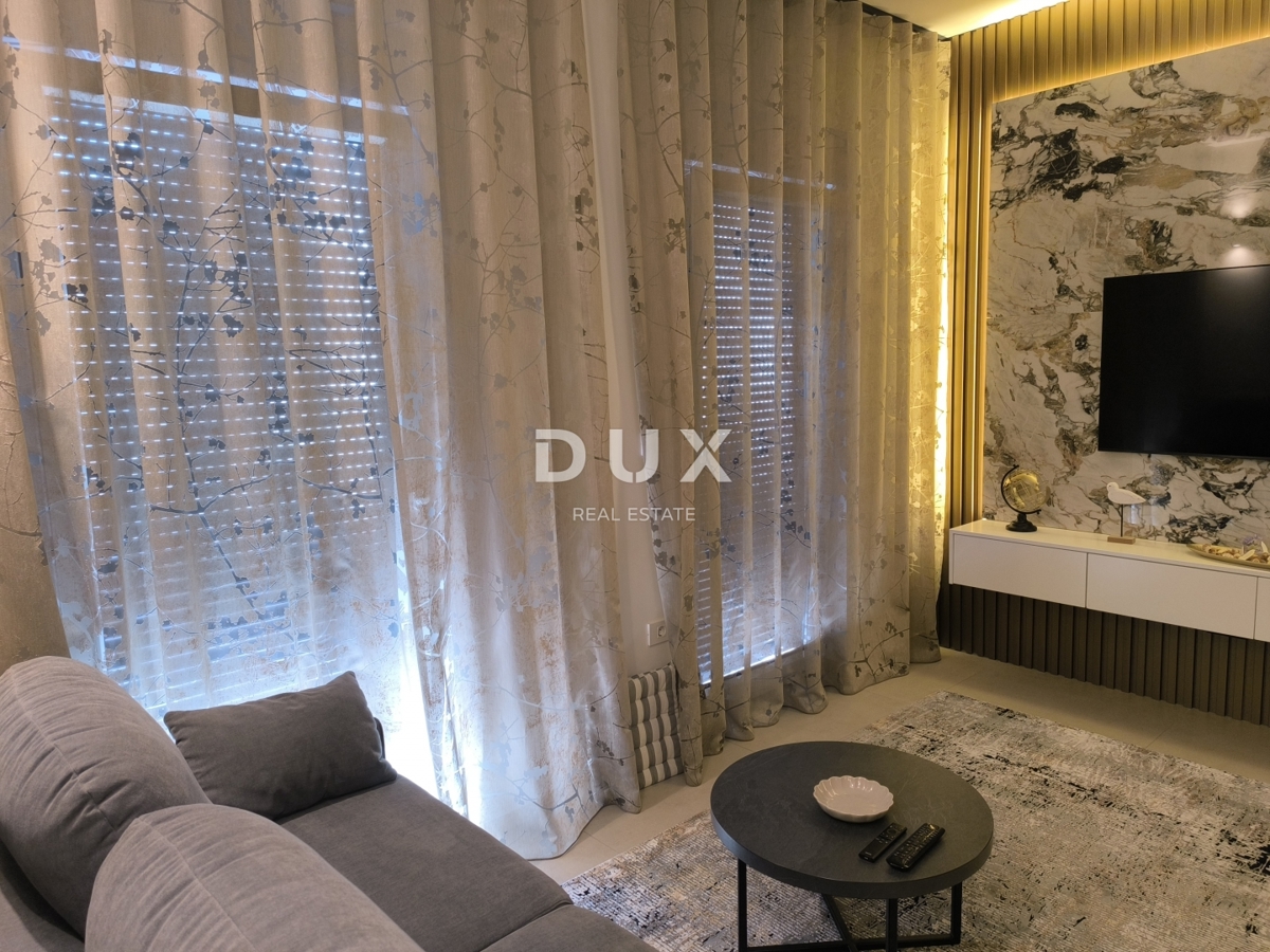 ISTRA, PULA - Luksuzno stanovanje z garažnim prostorom v centru mesta