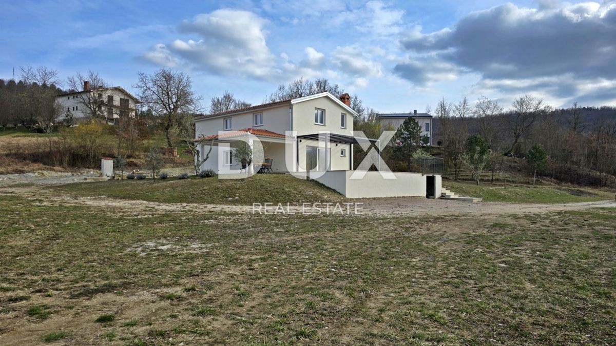 ISTRA, CEROVLJE - Hiša z bazenom