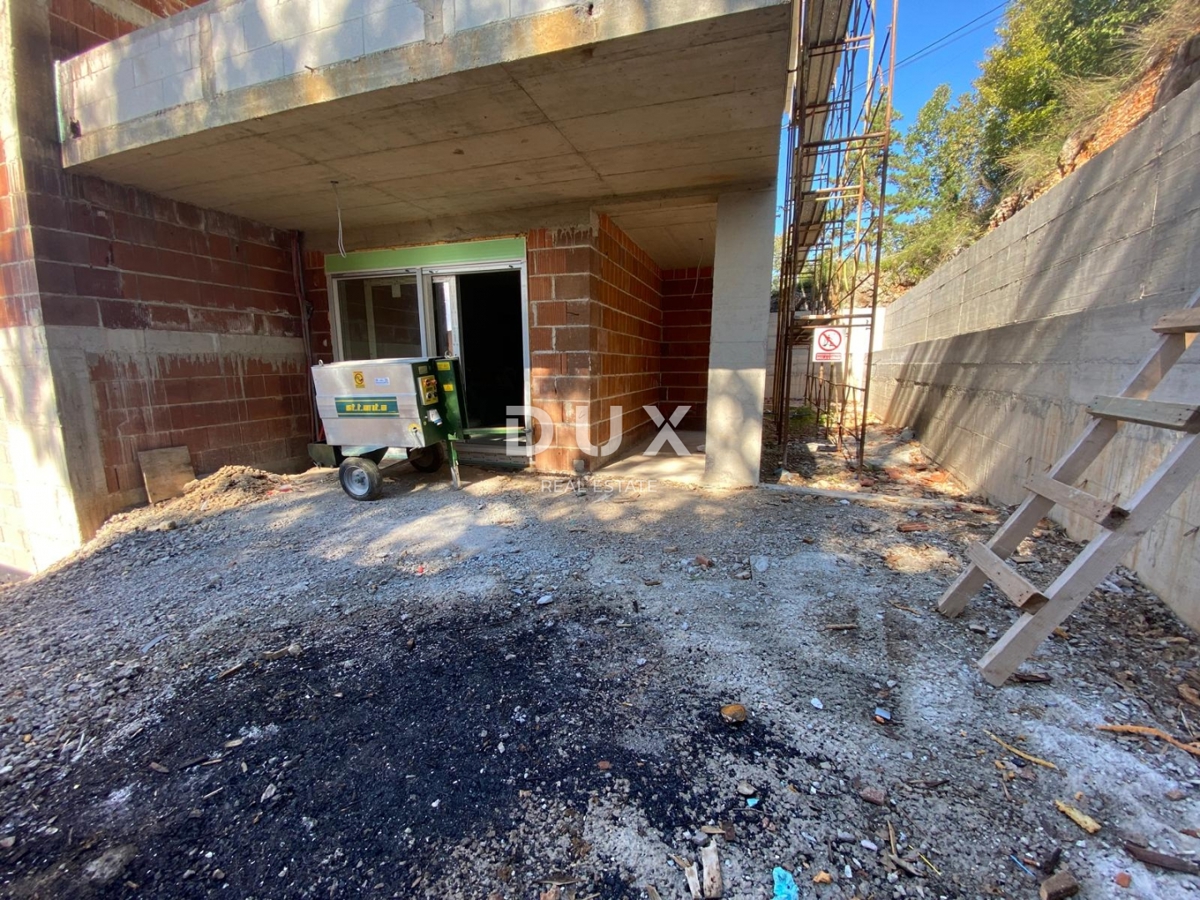 RIJEKA, DRENOVA - ekskluzivno stanovanje v NOVOGRADNJI v pritličju z vrtom + 2 parkirnima mestoma! PRILOŽNOST!