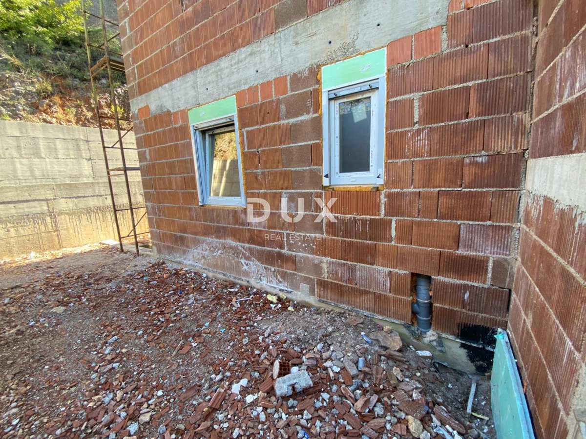 RIJEKA, DRENOVA - ekskluzivno stanovanje v NOVOGRADNJI v pritličju z vrtom + 2 parkirnima mestoma! PRILOŽNOST!