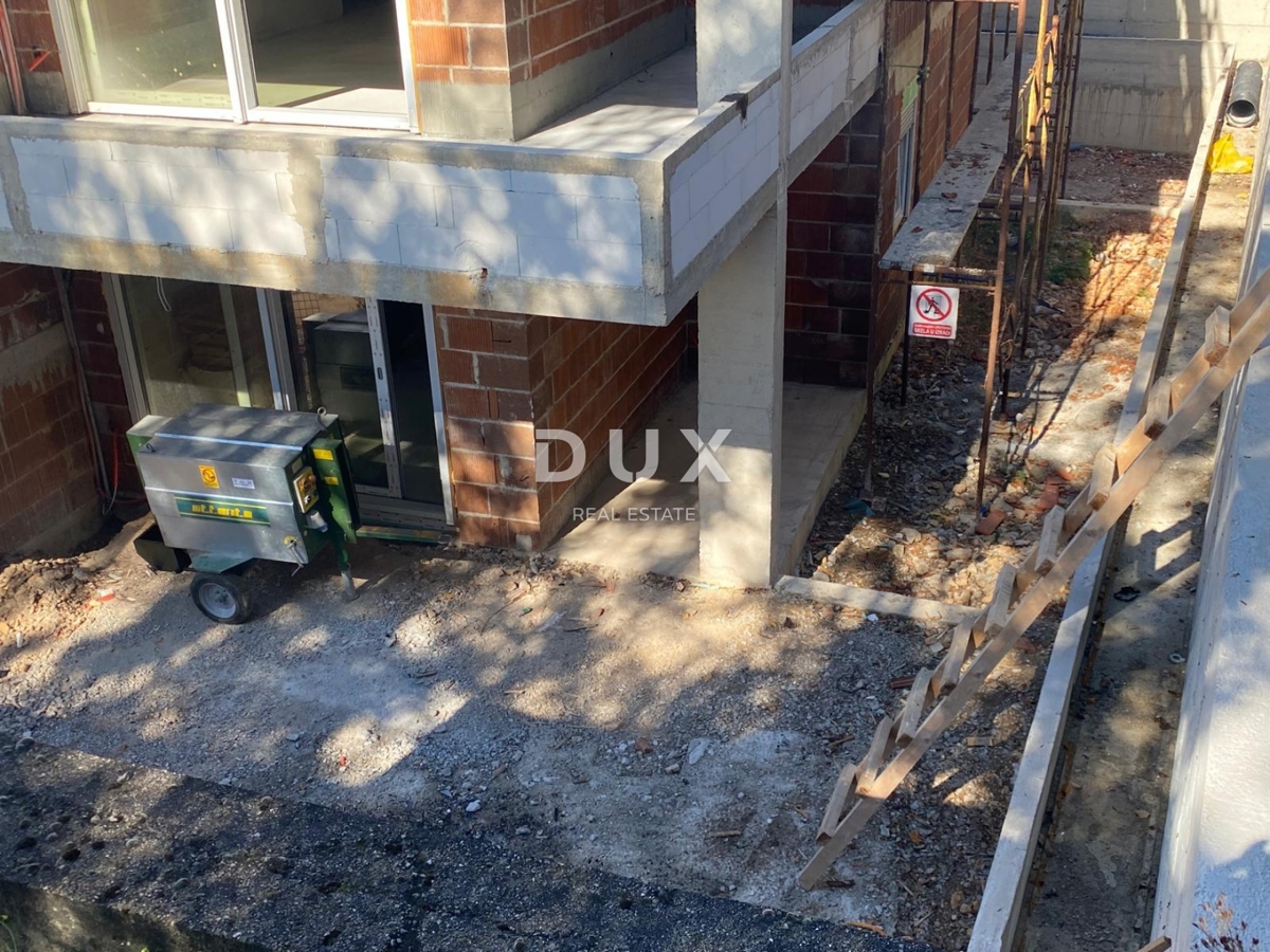 RIJEKA, DRENOVA - ekskluzivno stanovanje v NOVOGRADNJI v pritličju z vrtom + 2 parkirnima mestoma! PRILOŽNOST!