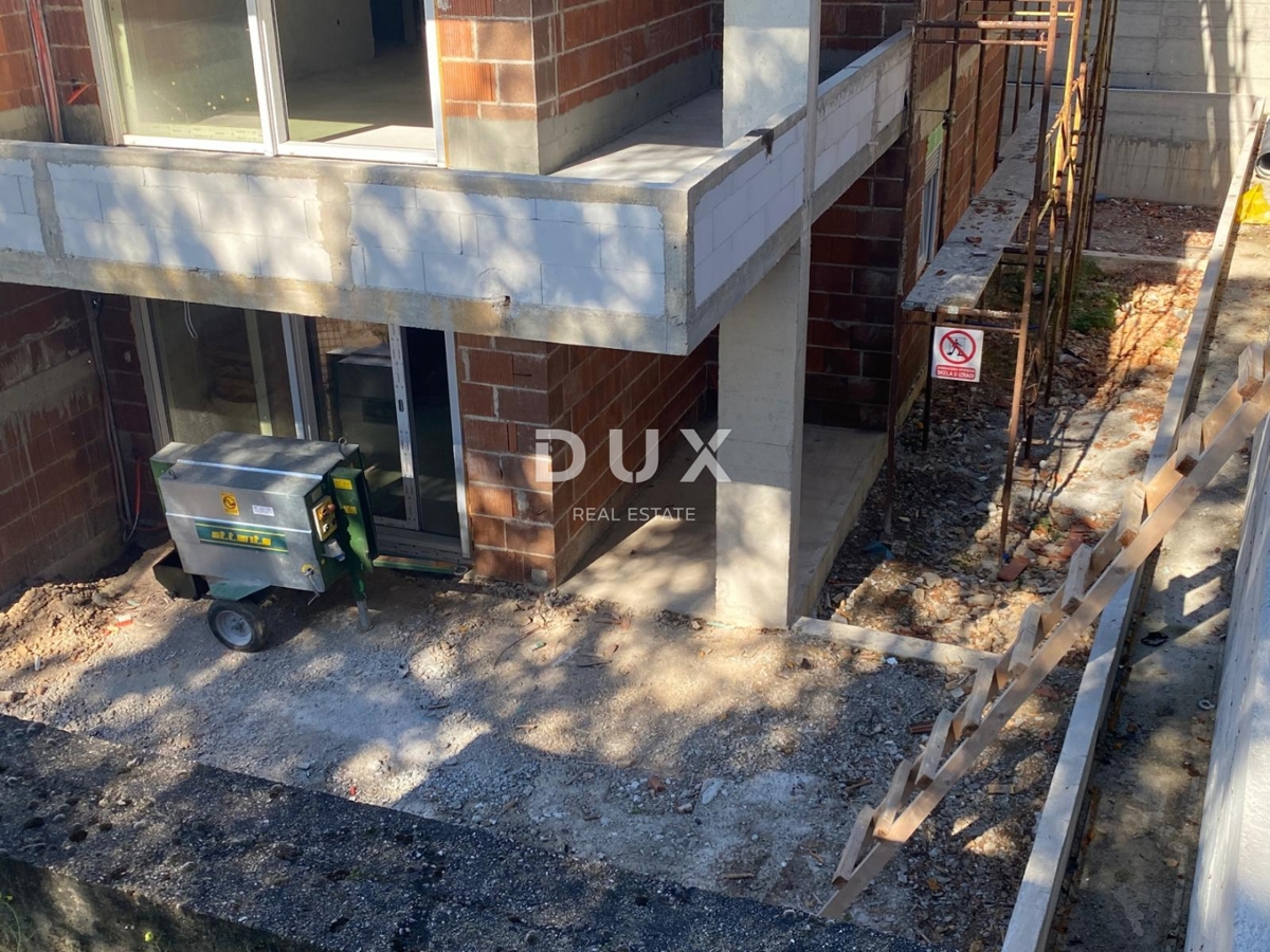 RIJEKA, DRENOVA - ekskluzivno stanovanje v NOVOGRADNJI v pritličju z vrtom + 2 parkirnima mestoma! PRILOŽNOST!