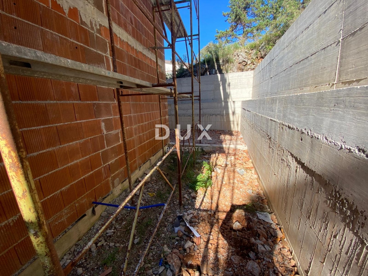 RIJEKA, DRENOVA - ekskluzivno stanovanje v NOVOGRADNJI v pritličju z vrtom + 2 parkirnima mestoma! PRILOŽNOST!