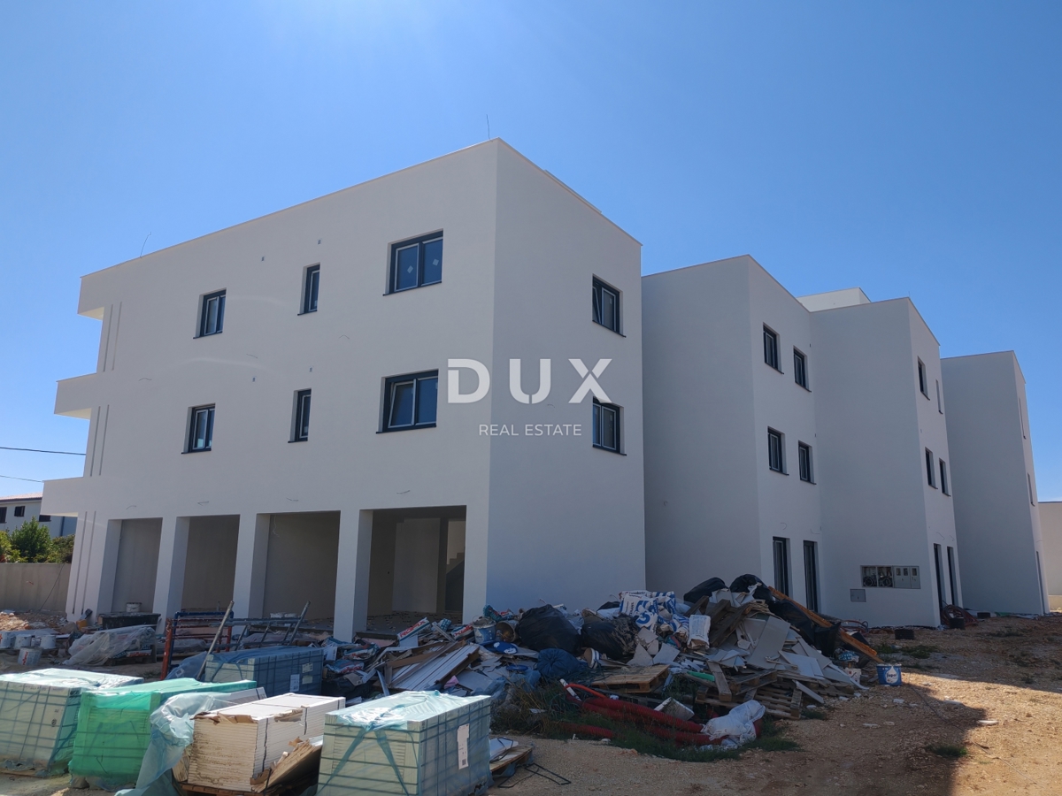 ZADAR, ZATON - Dvoetažni penthouse s čudovitim razgledom 95 metrov od morja! SB4