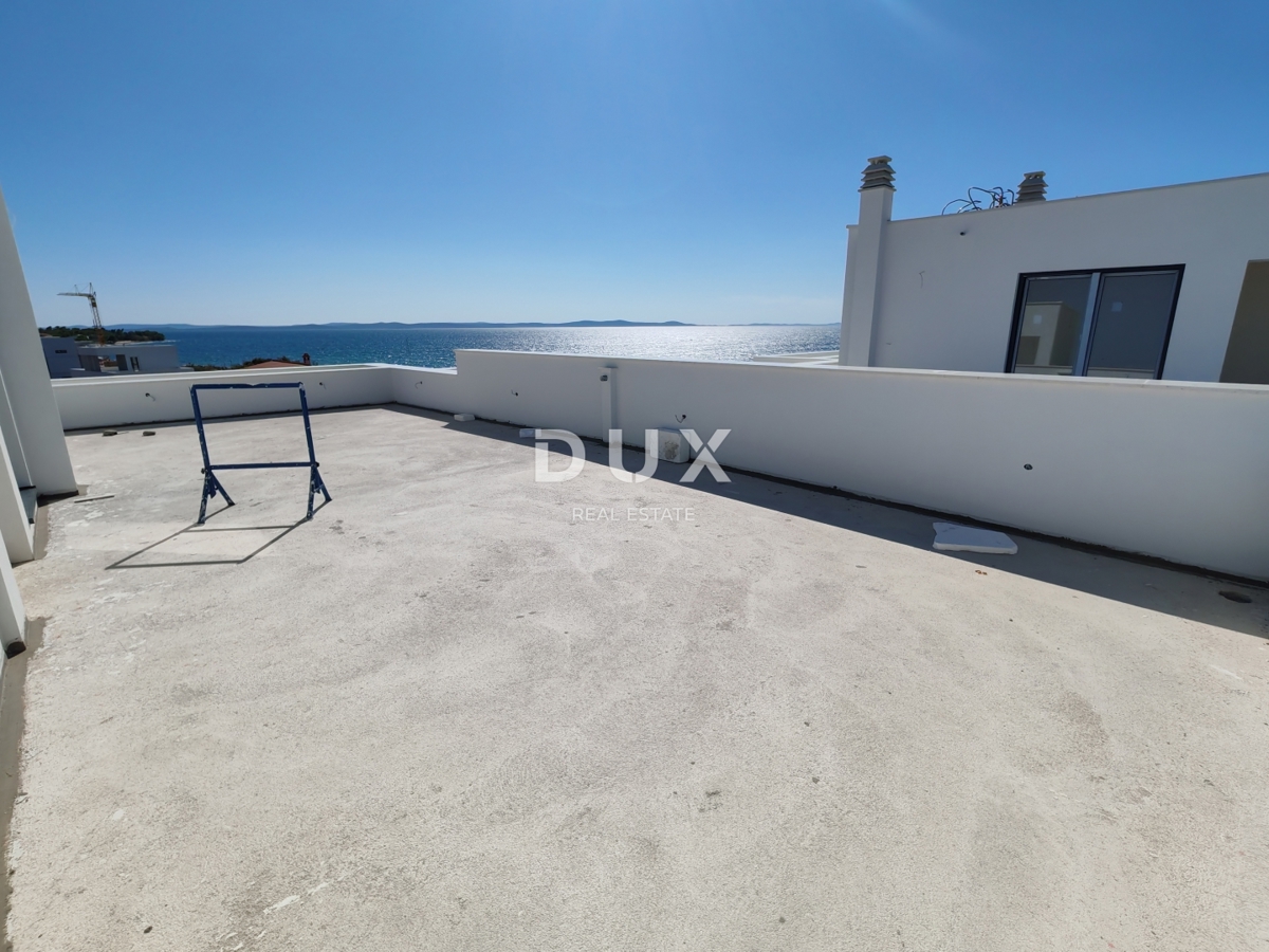 ZADAR, ZATON - Dvoetažni penthouse s čudovitim razgledom 95 metrov od morja! SB4