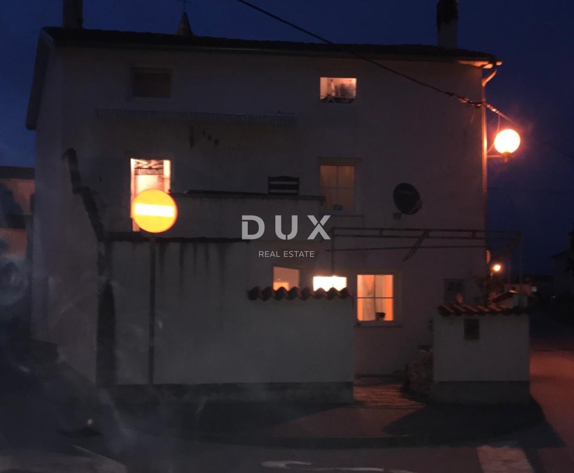 MEDULIN, ISTRA - PRILOŽNOST! Kamnita hiša v središču mesta