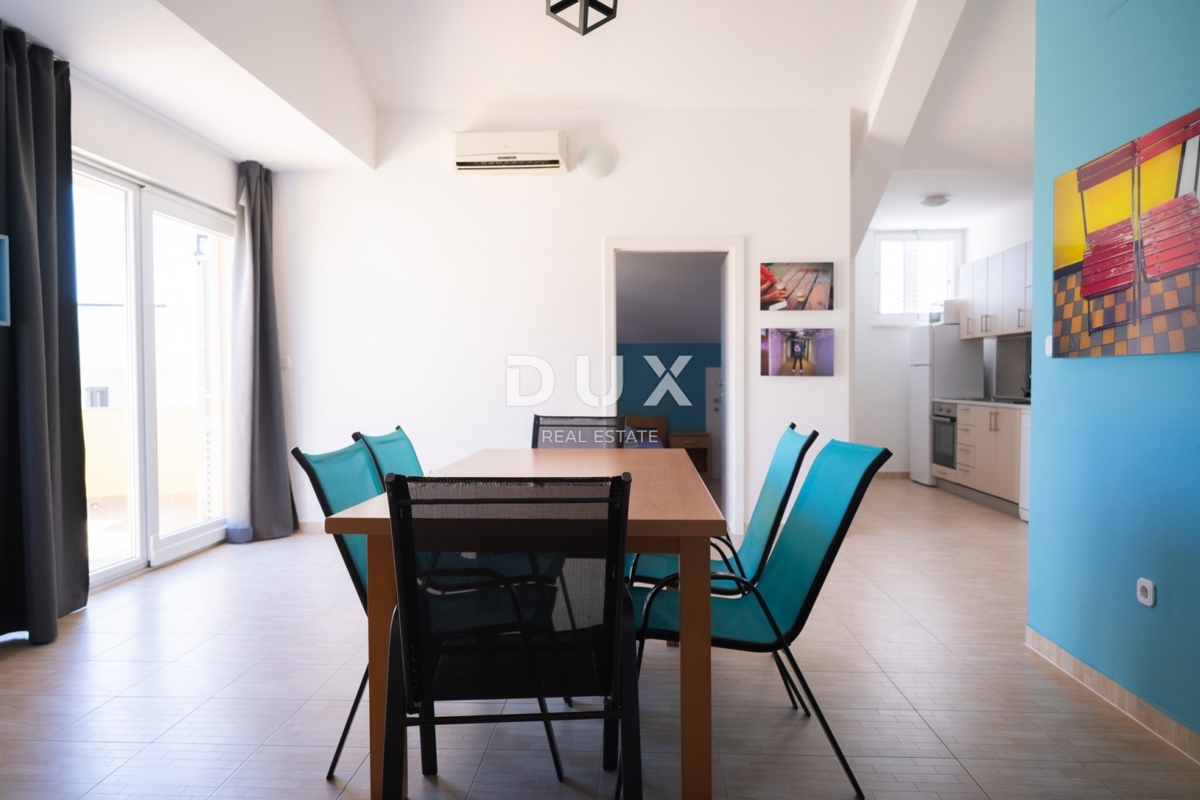 OTOK PAG, NOVALJA - PRILOŽNOST! Prostorno stanovanje s pogledom na morje!