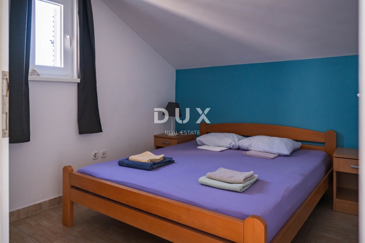 OTOK PAG, NOVALJA - PRILOŽNOST! Prostorno stanovanje s pogledom na morje!