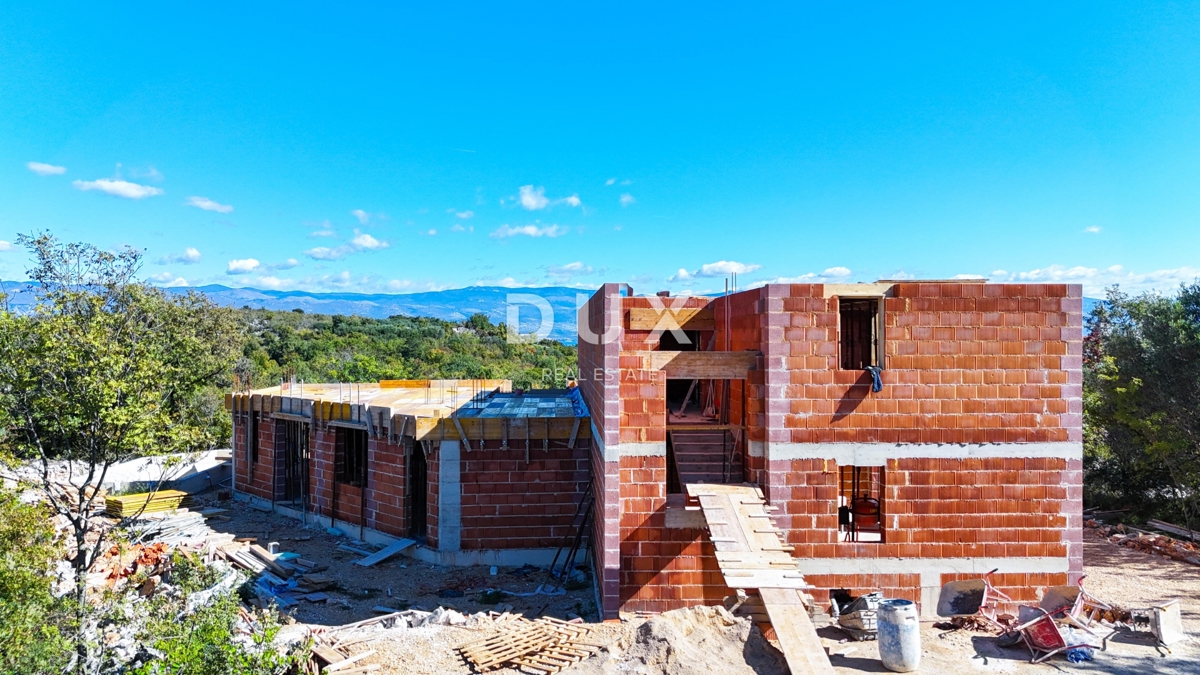 OTOK KRK, VRBNIK - Apartma v 1. nadstropju s teraso