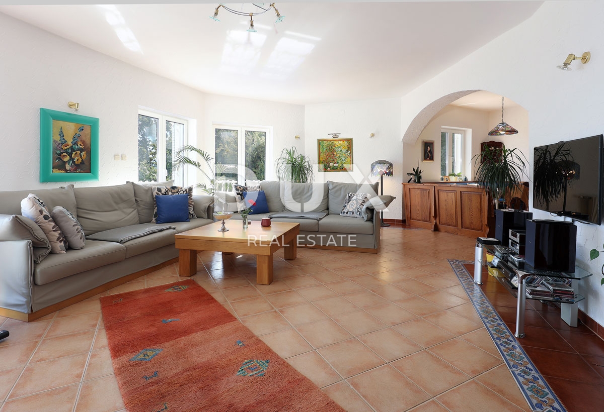 OPATIJA, BREGI - vila s panoramskim razgledom na morje in velikim vrtom! PRILOŽNOST!