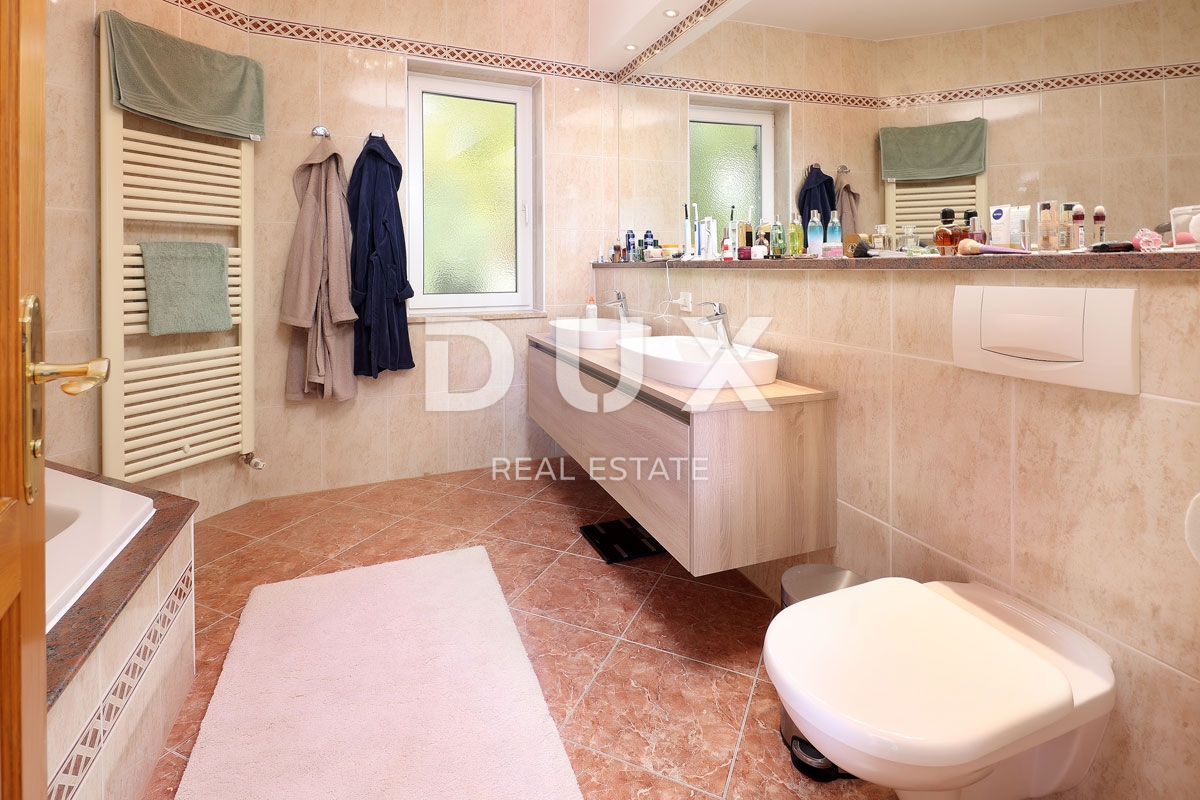 OPATIJA, BREGI - vila s panoramskim razgledom na morje in velikim vrtom! PRILOŽNOST!