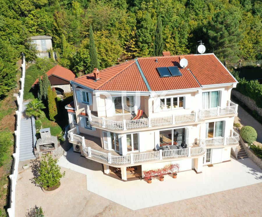 OPATIJA, BREGI - vila s panoramskim razgledom na morje in velikim vrtom! PRILOŽNOST!