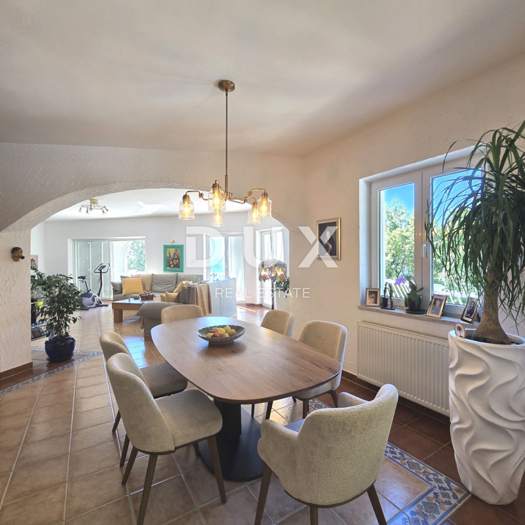 OPATIJA, BREGI - vila s panoramskim razgledom na morje in velikim vrtom! PRILOŽNOST!