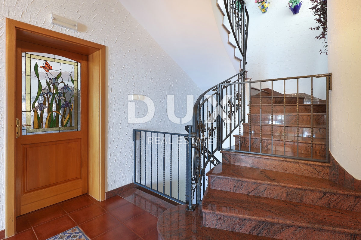 OPATIJA, BREGI - vila s panoramskim razgledom na morje in velikim vrtom! PRILOŽNOST!