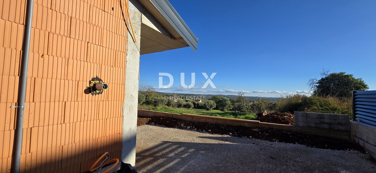 ISTRA, POREČ - Enonadstropna hiša, kombinacija narave in modernosti