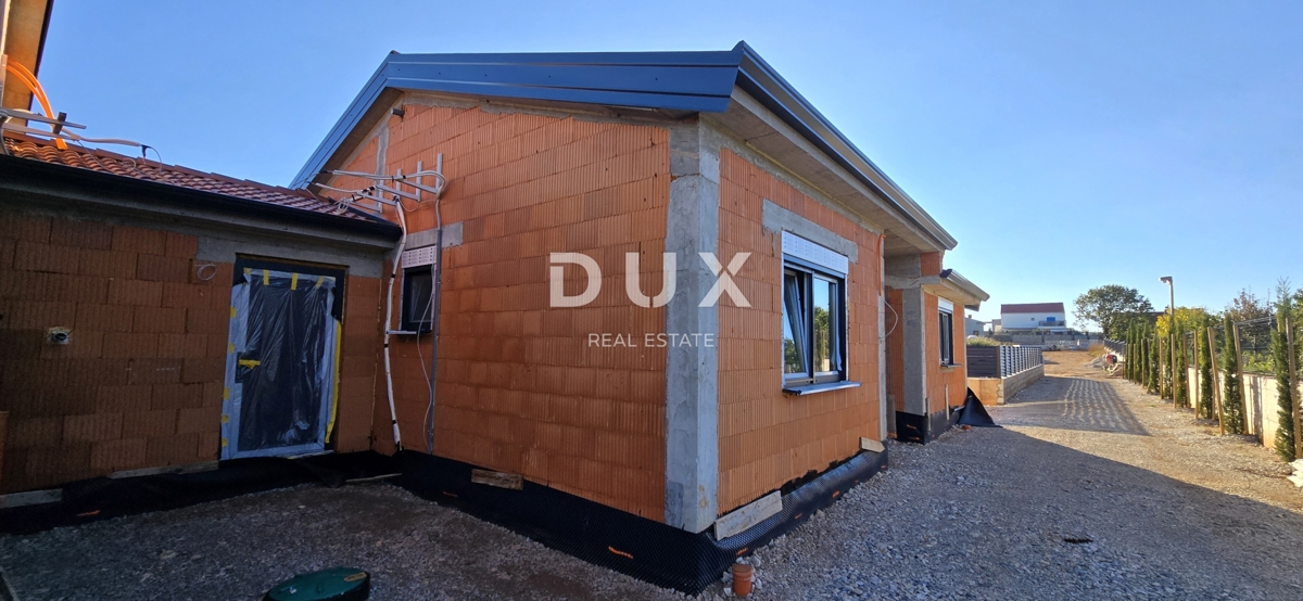 ISTRA, POREČ - Enonadstropna hiša, kombinacija narave in modernosti