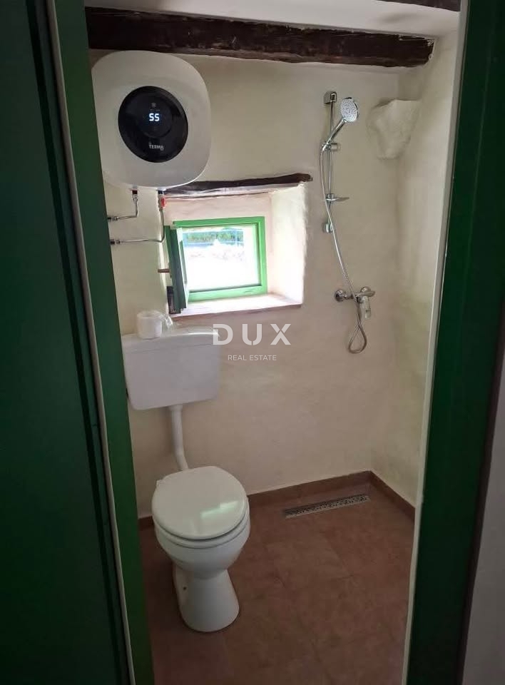 ISTRA, LANIŠĆE - Kamnita hiša delno prenovljena