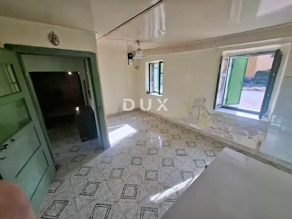 ISTRA, LANIŠĆE - Kamnita hiša delno prenovljena