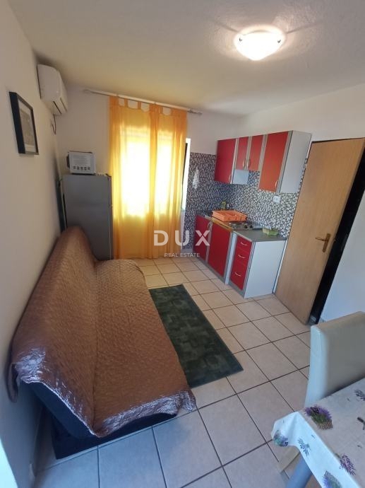 ZADAR, MASLENICA - Stanovanjsko-turistični objekt, 170 m od morja