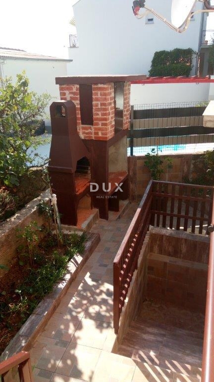 ZADAR, MASLENICA - Stanovanjsko-turistični objekt, 170 m od morja