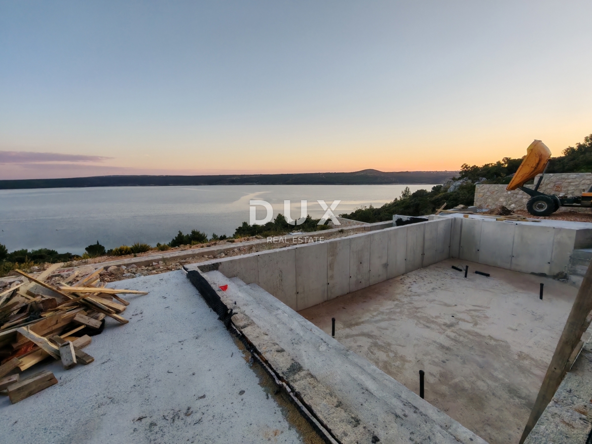 ZADAR, POSEDARJE - Čudovita pritlična vila s panoramskim pogledom na morje! B